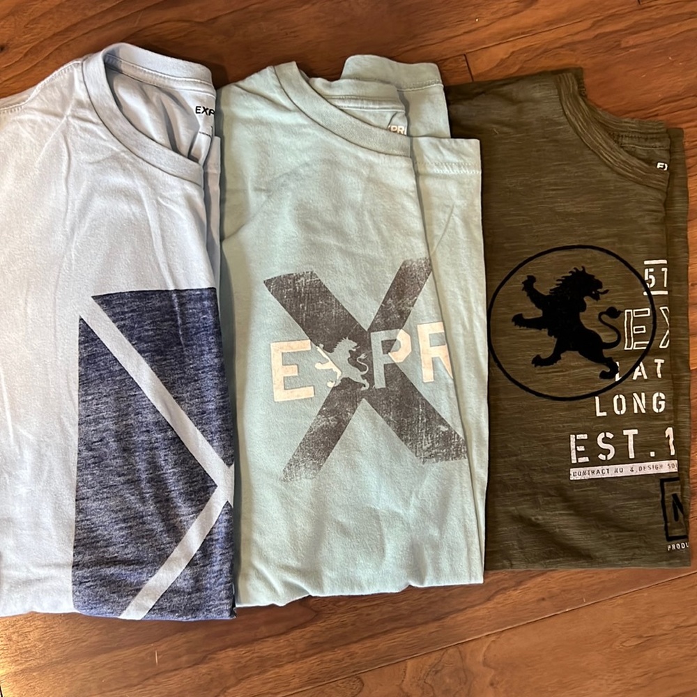 Express mens T-shirts size XL